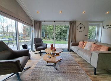 Tiny house (4p) on vacation park in Utrecht - 2