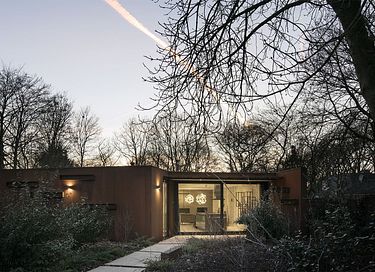 Een design bosvilla gemaakt van staal  - 4
