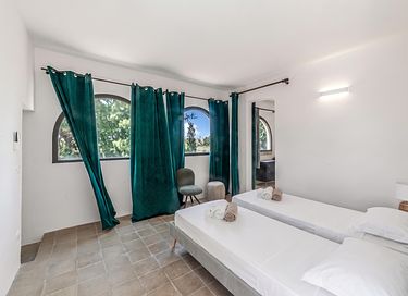 Vacation villa with private pool in Italy - 16