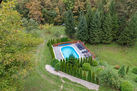 Spacious holiday home with (heated) pool - 4