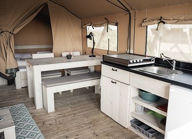 Spacious glamping tent on the coast - 7