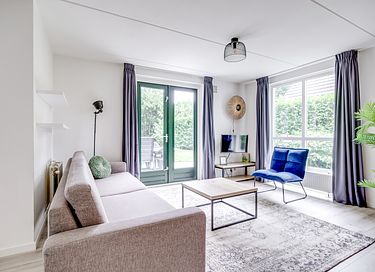 Maison familiale moderne et lumineuse avec grand jardin - 8