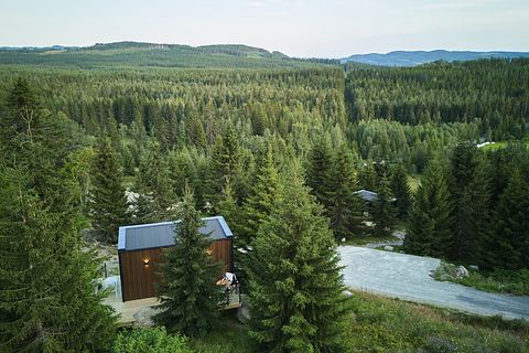 Einzigartiges Spiegelhaus mit Whirlpool in Norwegen - 4