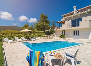 Logement de vacances pour 10 personnes avec piscine - 22