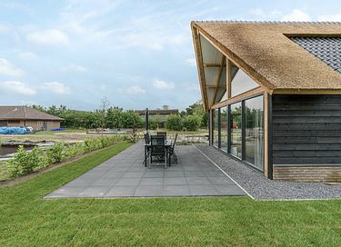 Ferme de luxe au toit de chaume à la campagne - 4