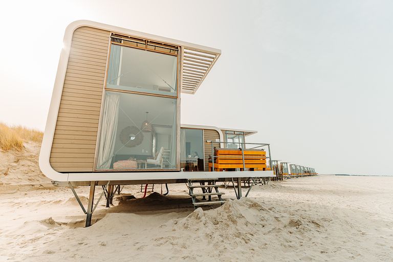  Slaap op het strand van Zeeland - 1
