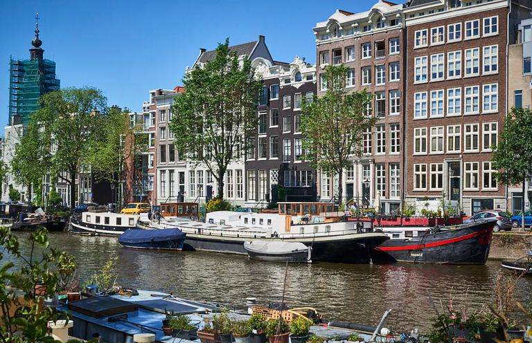 Luxe woonschip in het centrum van Amsterdam - 1