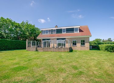 Pet-friendly house with garden on Texel - 2