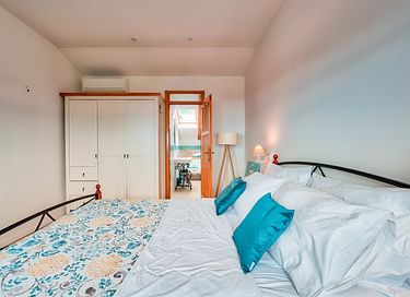 Villa met zoutwaterzwembad en zeezicht - 26