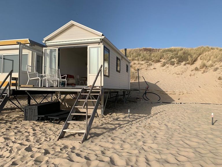 4-persoons strandhuisje in Zeeland - 1