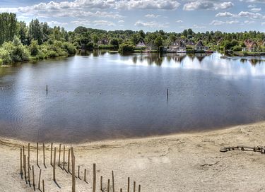 Vrijstaand vakantiehuis (8p) aan het water - 12