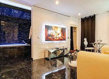 Romantische Wohnung mit privatem Jacuzzi - 2