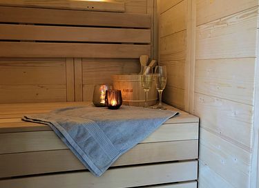 Luxuriöses Waldhaus mit Wellness - 21