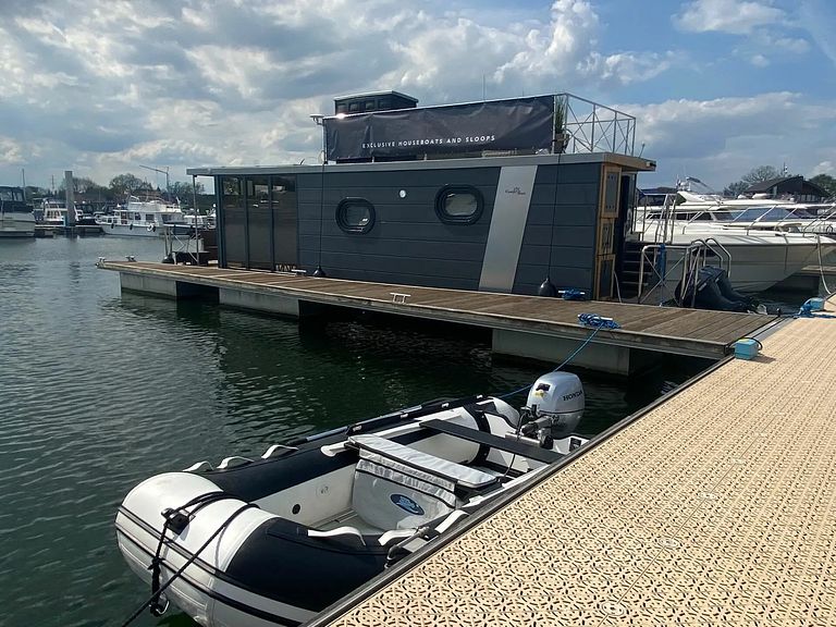 Overnachten op een luxe ingerichte houseboat - 1