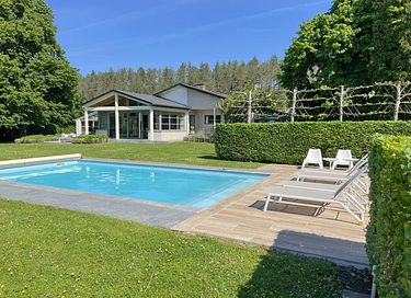 Ruime villa met zwembad, sauna en grote tuin - 25