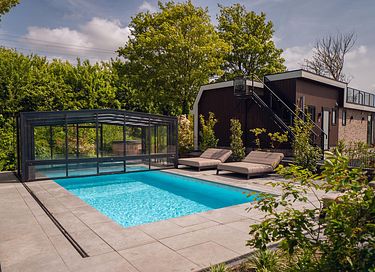 Luksuriøst gruppeophold med overdækket privat swimmingpool