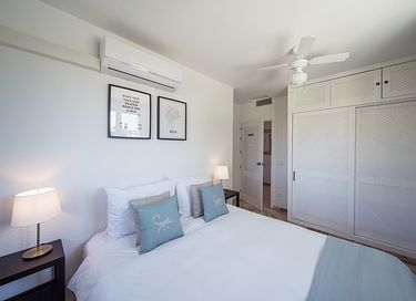 Unique vacation villa with pool in Seville - 12