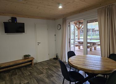 Gemütliches Tiny House aus Holz am Erholungssee - 8