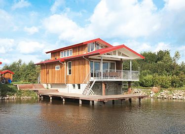 Villa (12p) mit Sauna am Wasser
