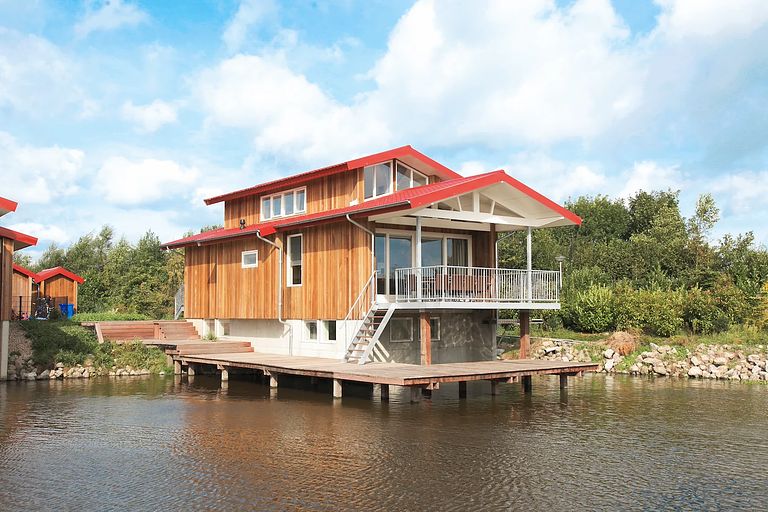 Villa (12p) with waterfront sauna - 1