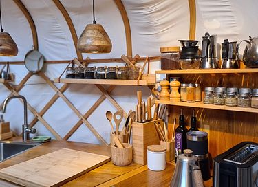 Overnachten in een heerlijke boutique Yurt - 7