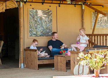 Tente de camping entièrement équipée (5p) - 2