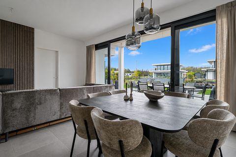 Luxuriöse Villa mit Whirlpool, Sauna und Steg - 5