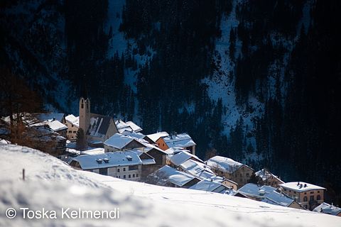 Geräumige Wohnung in denkmalgeschütztem Gebäude - 2