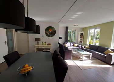 Stimmungsvolle Ferienwohnung direkt am Wasser - 6