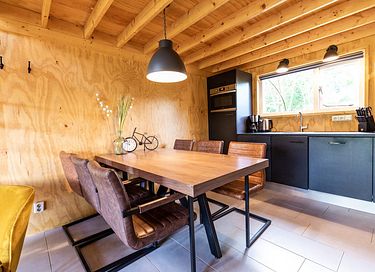 Beautiful wooden bungalow in the forest - 5