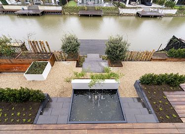 Villa met tuin en wellness aan het water - 33