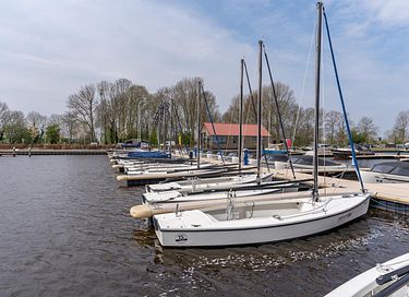 Uniek overnachten aan het water in Friesland - 45