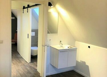 Vacation home with sauna and hot tub for 4 - 12