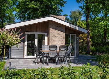 Cozy home in a wooded area - 2
