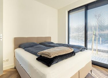 Stay (8p) at luxury waterfront resort - 11
