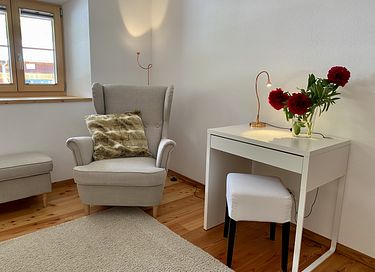 Geräumige Wohnung in denkmalgeschütztem Gebäude - 8