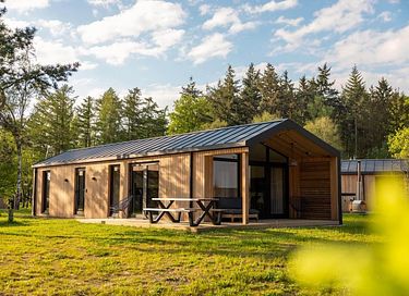 Natuurlodge op een gezellig vakantiepark