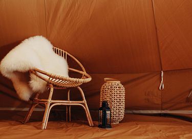 Festival-achtige sfeer op een pop-up camping - 13