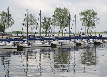 Vakantie woonboot aan het Sneekermeer - 26
