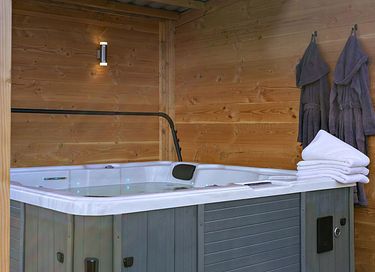 Grote vakantievilla met jacuzzi vlakbij zee - 2