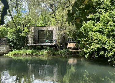 Tiny house with waterfront wellness - 17