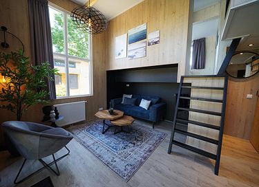 iny house dans le Flevoland au bord d'un lac - 4