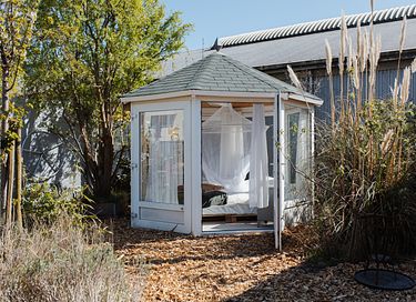 Unique glass cabin in Rotterdam