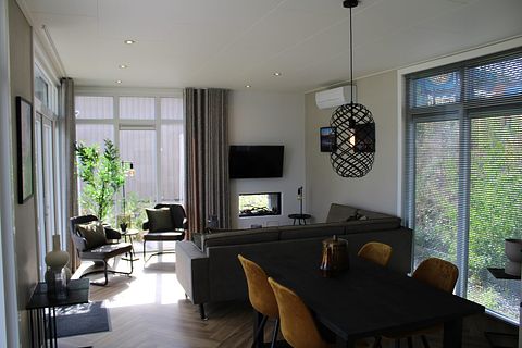 Luxuriöser Bungalow an einem Erholungssee - 2