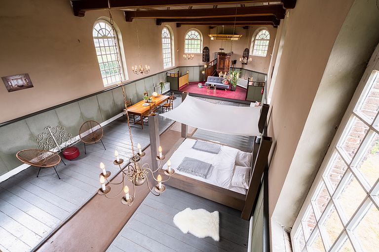 Übernachten Sie in einer romantischen Kirche - 1
