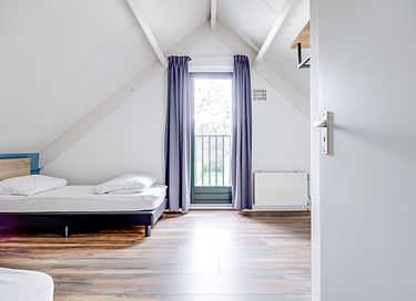 Maison familiale moderne et lumineuse avec grand jardin - 23