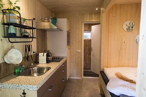 Spend the night in a tiny house with sauna! - 4