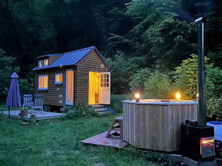 Magnifique petite maison dans la forêt avec jacuzzi  - 1