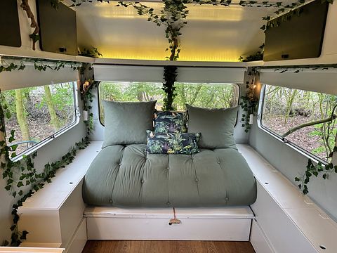 Sleeping in a vintage caravan (2p) - 4