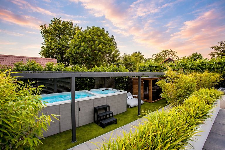 Luxe Wellnessvilla met Jacuzzi en Sauna - 1